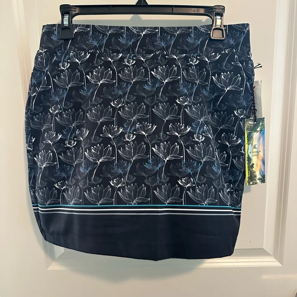 Floral Print Skirt in Black and Blue - Picture 1 of 1
